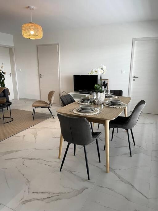 Magnifique Appartement A La Frontiere Suisse Сен-Луї Екстер'єр фото